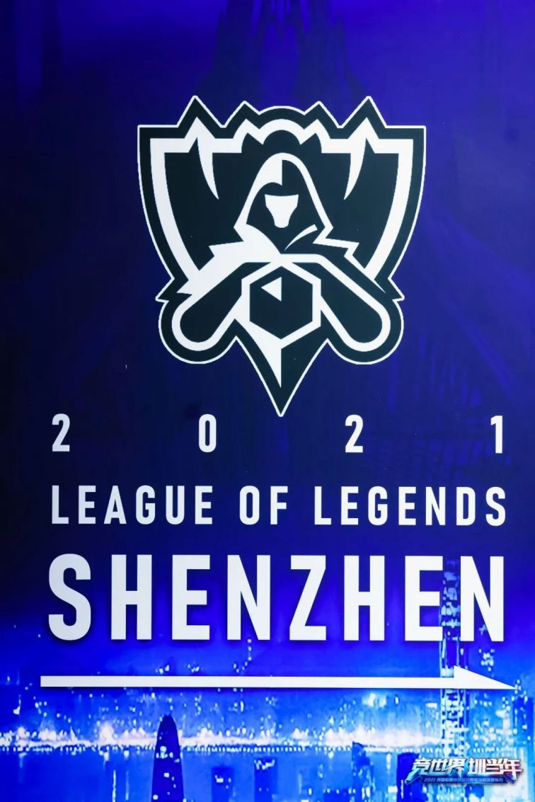 兄弟情谊永不褪色：服务器中并肩作战的老玩家重聚，谱写游戏人生传奇